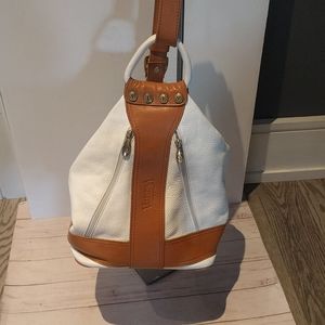 🌸 Beautiful genuine leather bag by Valentina🍀🌸